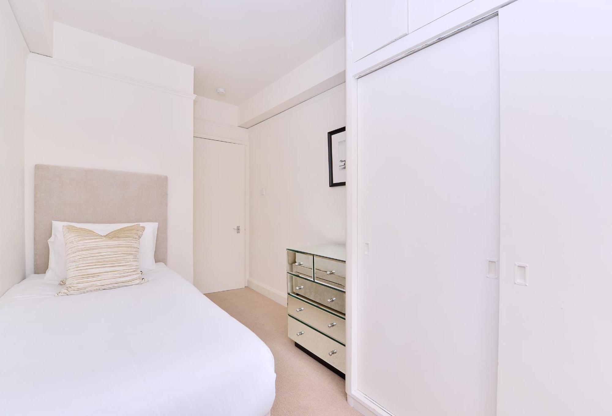 Pelham Court Apartments London Exterior photo